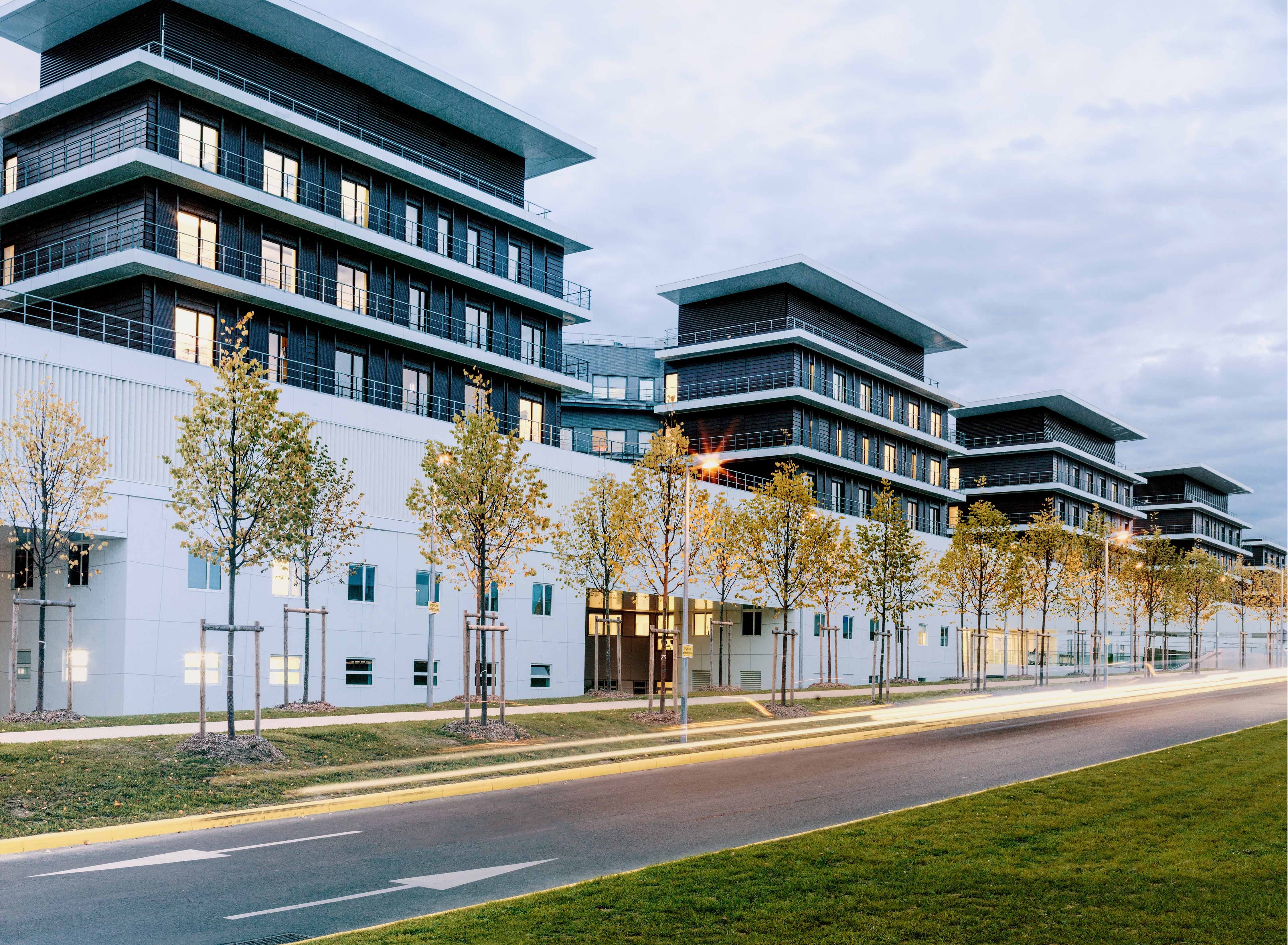 Centre hospitalier de Gonesse - Châssis Exugroom Excellence 2